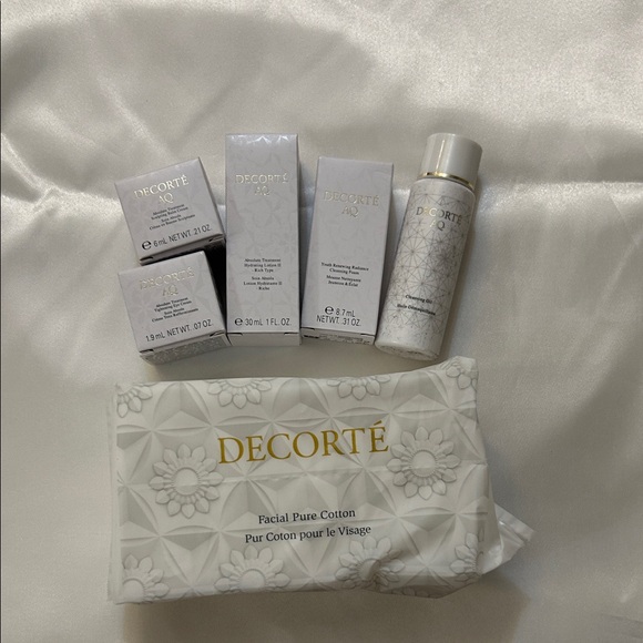 Decorte AQ skincare 6 pc set